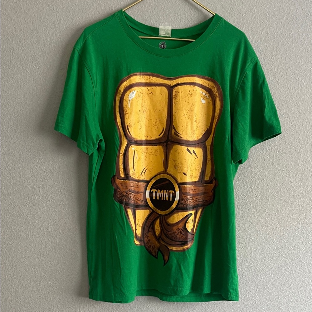 Spirit Halloween Green Graphic Tee